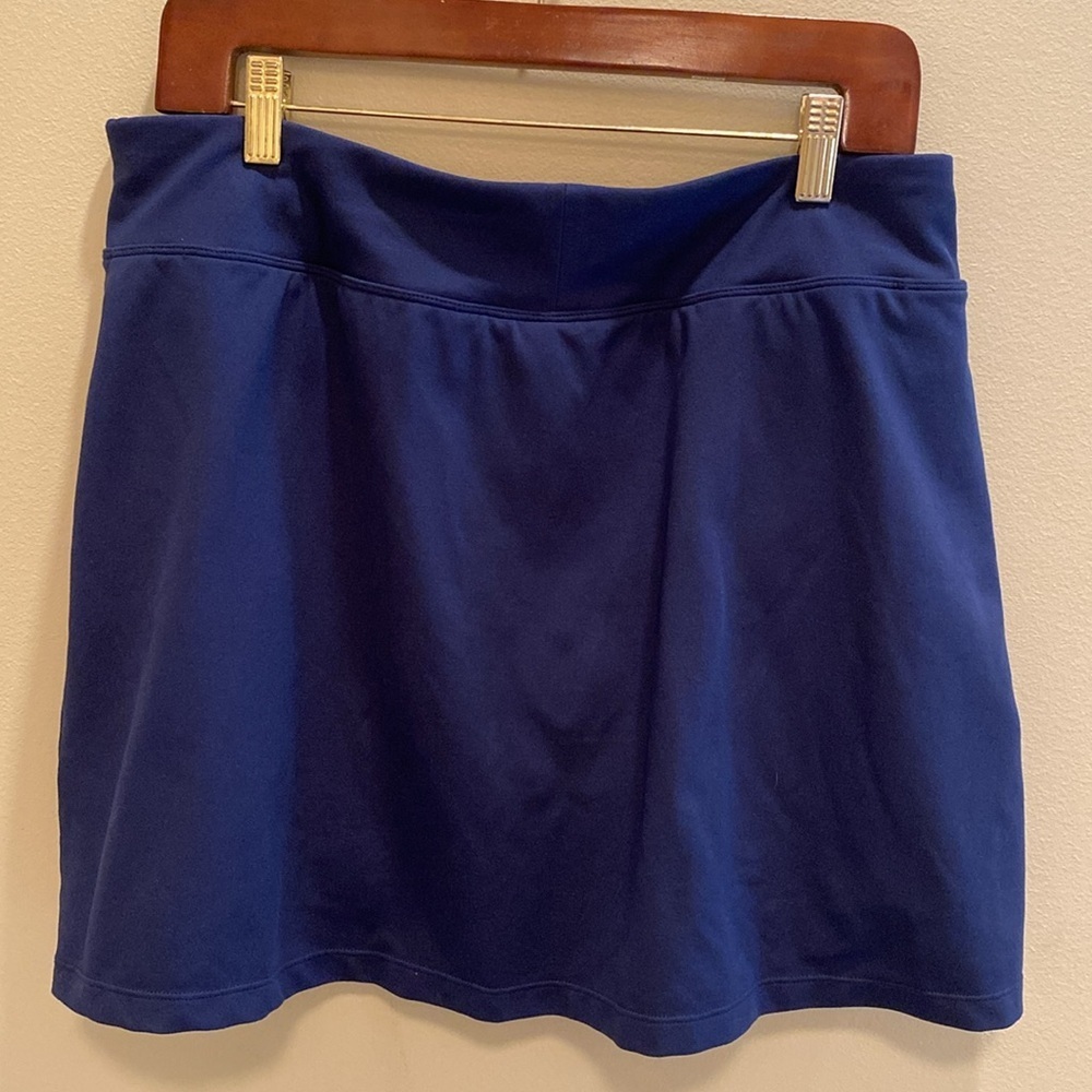 Title Nine Navy dream Skort
